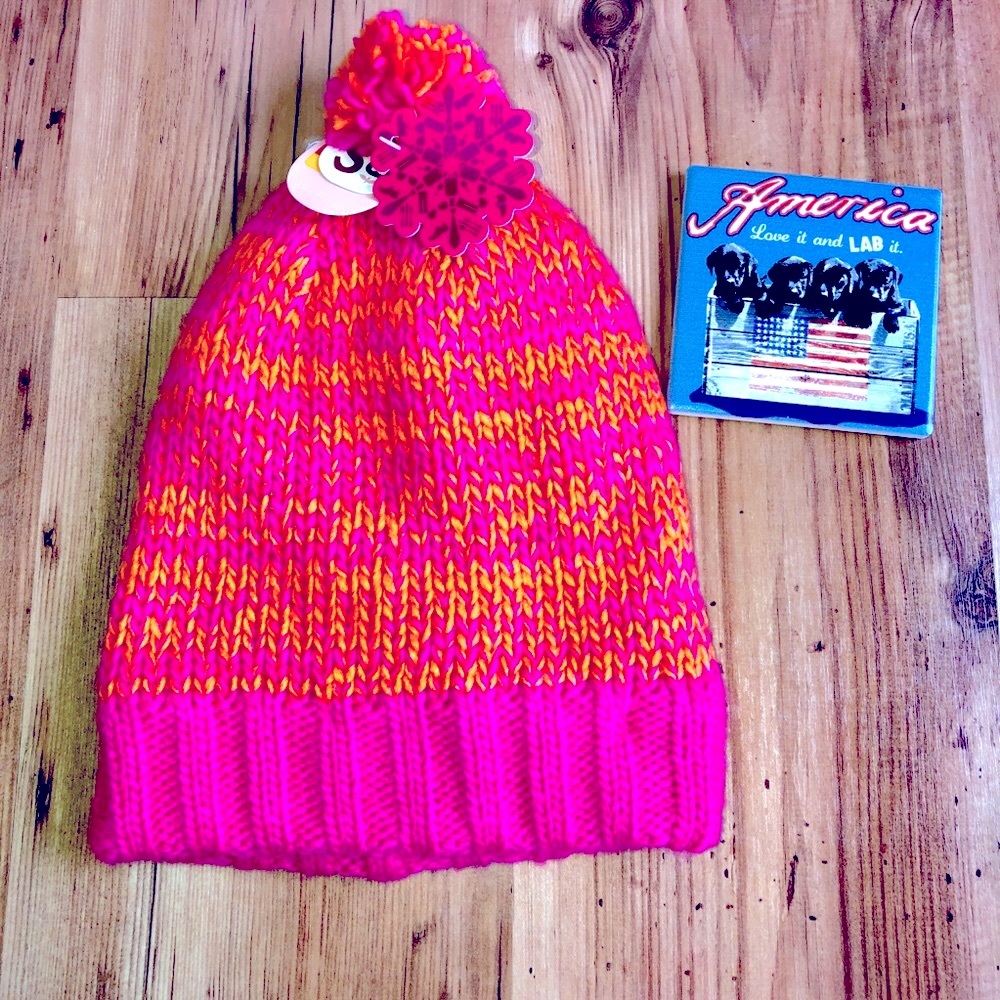 NEW Marled Pom Hat Women’s NWT